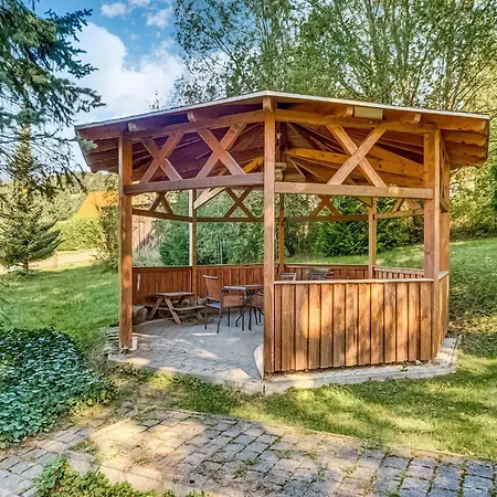 Villa Alluring In Grunhainichen Borstendorf With Garden